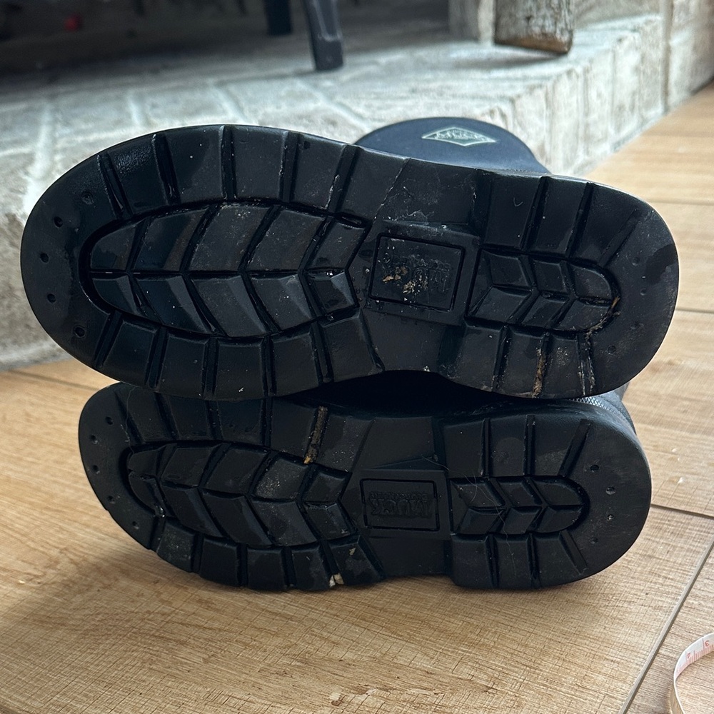 Muck Kids Black Rain & Snow Boots - Picture 5 of 6